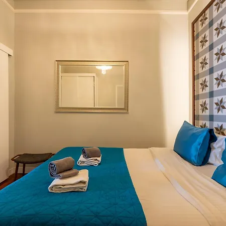 Portuguese Charm In Apartment Lisbon