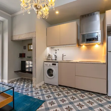 Portuguese Charm In Apartman